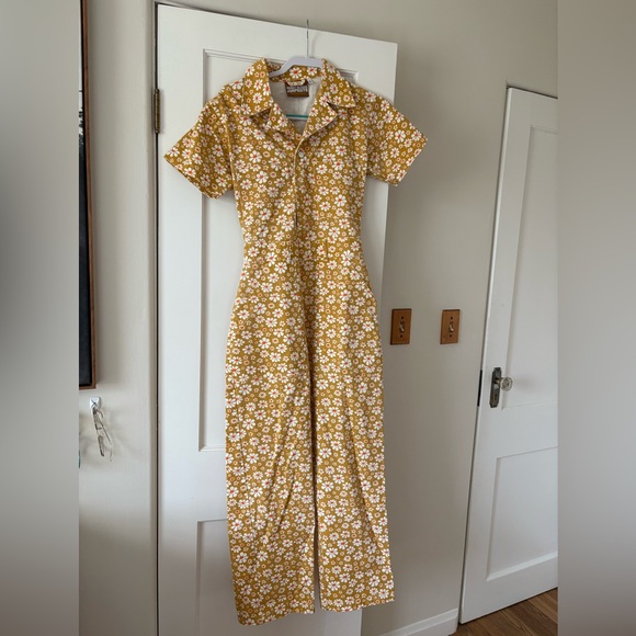 Big Bud Press Pants - Big Bud Press Yellow Lazy Daisy Short Sleeve Jumpsuit Size S